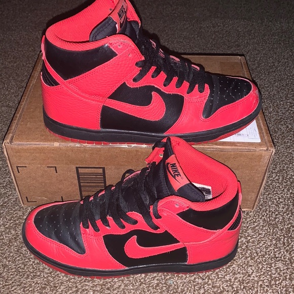 nike sb dunk high red and black